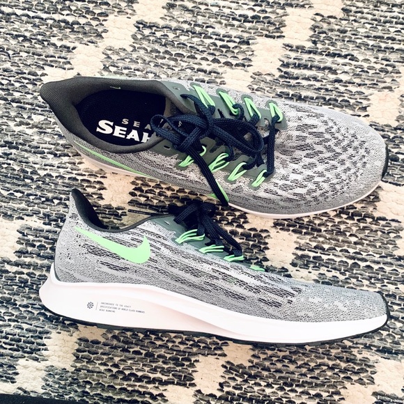 nike pegasus 36 seahawks